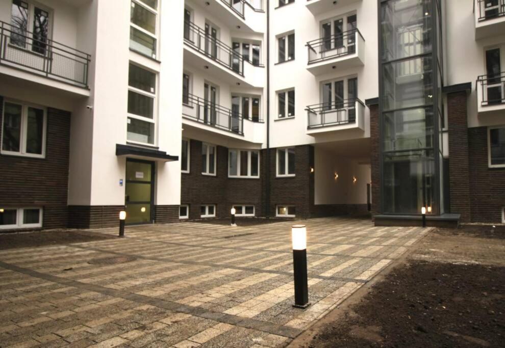 Lovely Condo In The Heart Of Warsaw Piekne Mieszkanie W Samym Sercu Warszawy מראה חיצוני תמונה